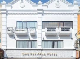 One Heritage Hotel，位于芙蓉芙蓉棕榈购物中心附近的酒店