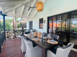 Tip! Blue Bay Beachvilla 12 - Blue Bay Resort，位于Sint Michiel的度假村