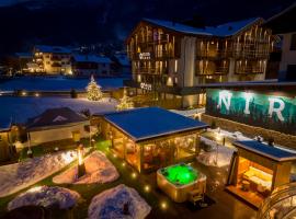 Nira Mountain Resort Futura，位于瓦尔迪登特罗的公寓式酒店