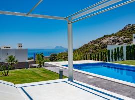 2254-Luxury villa with private pool and seaview，位于索托格兰德的乡村别墅