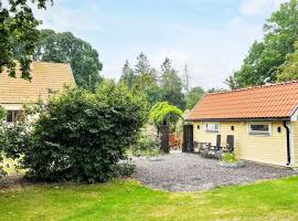 4 person holiday home in FÄRLÖV-By Traum，位于Färlöv的酒店