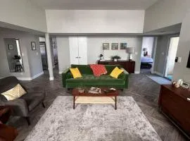 Luxury, Near Super Bowl ESPN Tailgate & PHX Open