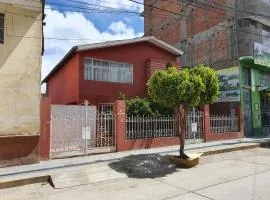 Casa Huaraz zona tranquila, con amplio jardin interior horno - parrilla