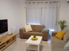 One bedroom private apartment - quiet near a park