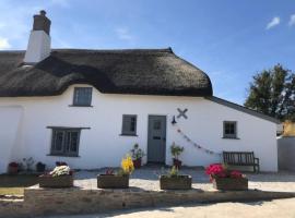 UpAlong Cottage - HiddenDevon，位于Winkleigh的酒店