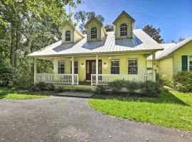 Charming Waldo Getaway Near Lake Santa Fe!