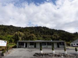 GLENALMOND Country Motels，位于Harihari的酒店