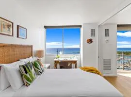 Ilikai Marina 1BR Condo, Ocean View Haven