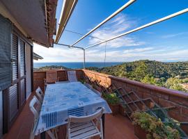 Cala Azzurra a Fetovaia - Goelba，位于费托瓦亚的海滩酒店