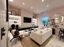 Luxury 2 Bedroom Flat in Central Todmorden