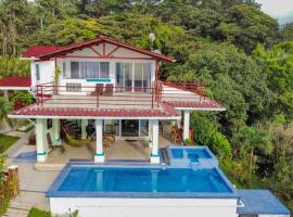 Villa La Vista of Panama City and magestical mountains from infinity pool，位于塞罗阿苏尔的度假短租房