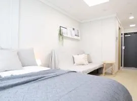 Apartment THE SHARE Myeongdong