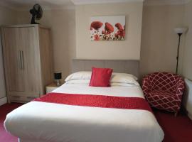 Llanina Arms，位于Llanarth的酒店