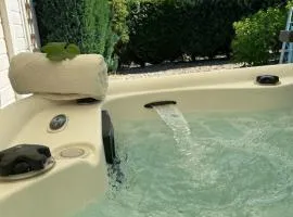 Romantisch boshuisje met jacuzzi