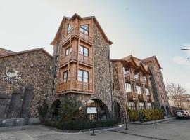 Dilijani Tun Hotel & Restaurant，位于迪利然的酒店