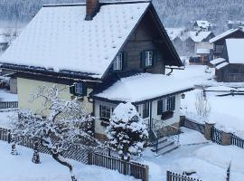 Ferienhaus Waldglück，位于格绍的乡村别墅