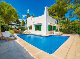 Villa Binimelis，位于Cala D'or的酒店