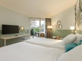 Hotel De Vossemeren by Center Parcs，位于洛默尔的酒店