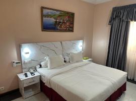 Hotel Fleur De Lys Almadies，位于达喀尔Leopold Sedar Senghor Airport - DKR附近的酒店