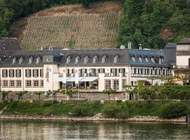 瑞恩斯尔兹酒店，位于温克尔的带停车场的酒店