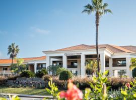 Wyndham Grand Algarve，位于金塔湖昆塔拉格北高尔夫球场附近的酒店