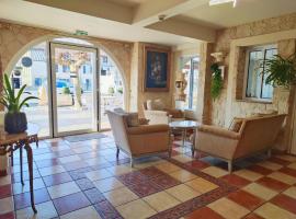 Hôtel-Restaurant le Commerce，位于诺加罗的酒店