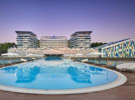 雪科维特利帕拉格拉夫傲途格精选Spa度假酒店，位于谢赫维蒂利的海滩酒店
