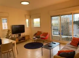 Two Bedrooms - Spacy Family Apartment - Ben yehuda - Host By Bookiz