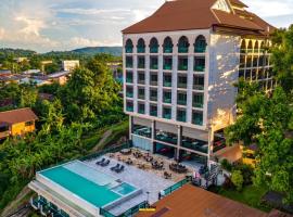 Chiangkhong Teak Garden Riverfront Onsen Hotel- SHA Extra Plus，位于清孔的酒店