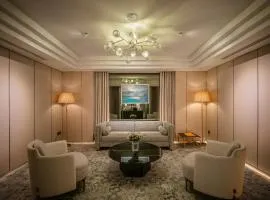 Le Jardin Hotel Haute Couture