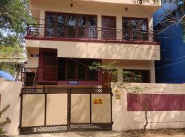 Sreevalsam Guest House，位于特里凡得琅里希阿育吠陀医院附近的酒店