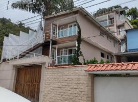 Apartamentos Aconchegantes Bingen em Petrópolis，位于彼得罗波利斯的酒店