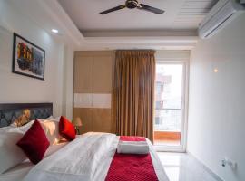 The Lodgers 1 BHK Serviced Apartment Golf Course Road Gurgaon，位于古尔冈Sikanderpur Rapid Metro附近的酒店