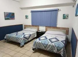 Cuarto #4 Tipo Hotel, Galeria Monet