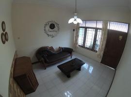 Omah Nandan Homestay Jogja，位于科贾扬的酒店