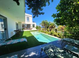 Finchley Guesthouse in Camps Bay，位于开普敦的酒店