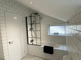 Three bed, forest view home