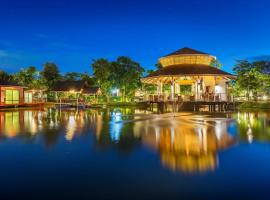 Boat House Boutique Riverside，位于那空猜西的酒店