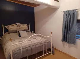 Wisteria Cottage at Gites de la Vienne
