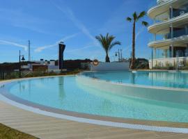 Panaramica 2 bed Luxury apartment Fuengirola，位于福恩吉罗拉的酒店