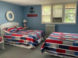 Chateau Country Inn and Captain's Cottage，位于克莱顿的酒店