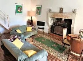 Holiday Home in Loire near Castles and Nature