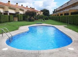 Apartamento con piscina en Portosín