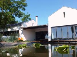 Héthatár Wellness Vendégház - Vörösbegy，位于Dabas的酒店