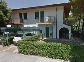 Beautiful Two-Bedroom Villa in Bibione - Beahost