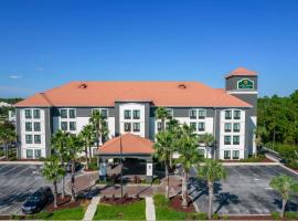 PCB码头公园区拉昆塔套房酒店 ，位于巴拿马城海滩西北佛罗里达海滩国际机场 - ECP附近的酒店