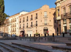 HOTEL POSADA DE LA MONEDA，位于萨卡特卡斯里奥巴多·C·鲁伊兹将军国际机场 - ZCL附近的酒店