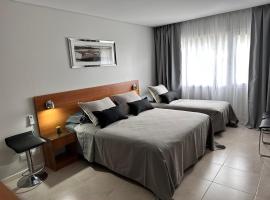 Suite del sol 120，位于皮纳马尔的家庭/亲子酒店