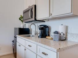 Unit 3 Maui Ohana Modern Studio，位于怀卢库的酒店