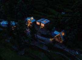 Stargazing Cottages Jibhi，位于吉布的酒店